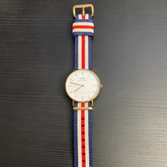 Daniel Wellington classic cantebury rosegold watch - Picture 1 of 3